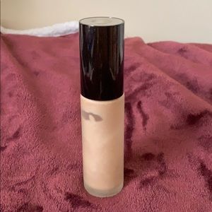 Becca backlight priming filter
